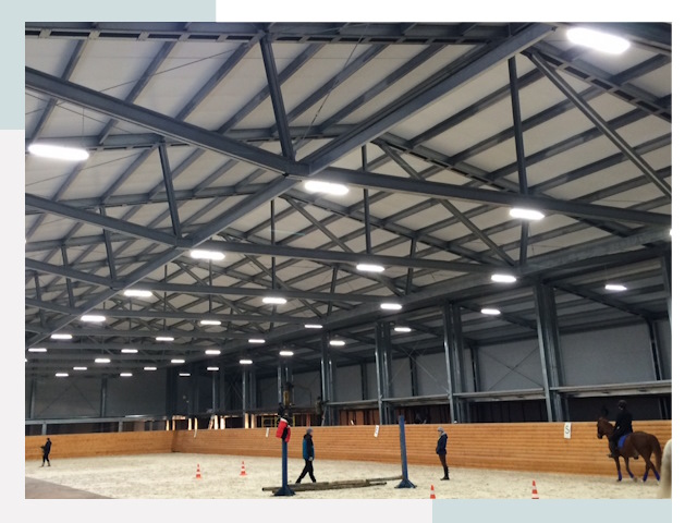 Строительство конных манежей от 645 руб в Брянск